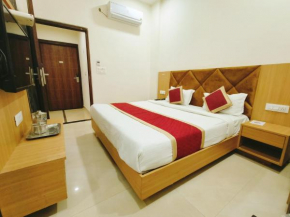 Hotel Bansal Paradise near golden temple